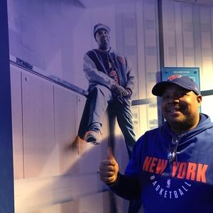 Meet your Posher, Gregory